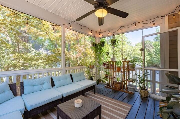 Property Photo:  200 Glenlake Commons Drive  GA 30030 