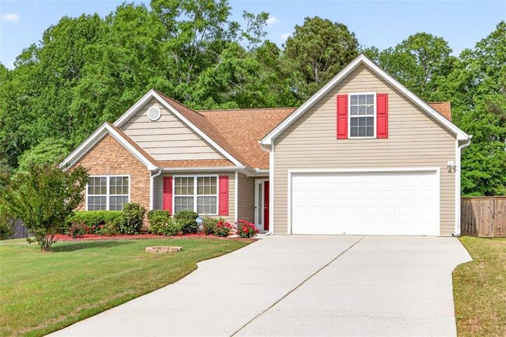Property Photo:  509 Bentley Circle  GA 30620 