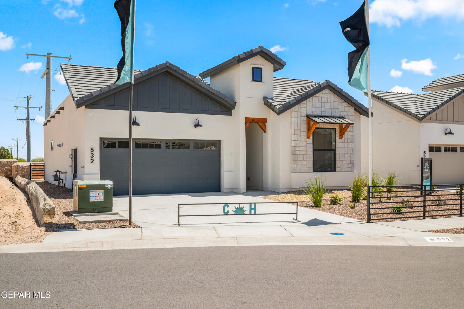 Property Photo:  532 Paseo Simple Place  TX 79928 