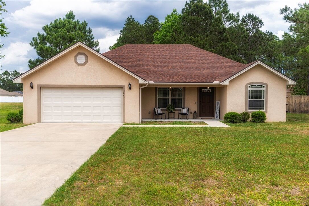 Property Photo:  124 Avondale Road  GA 31523 