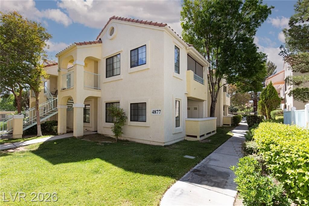 Property Photo:  4877 South Torrey Pines Drive 105  NV 89103 