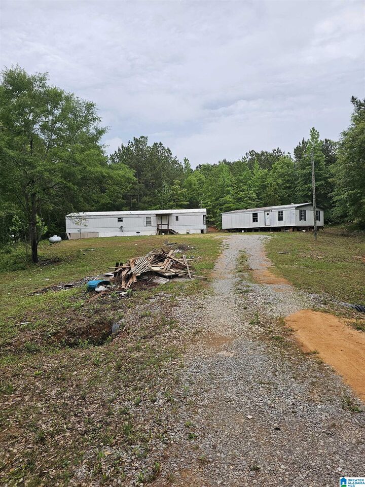 Property Photo:  138 County Road 859  AL 35085 