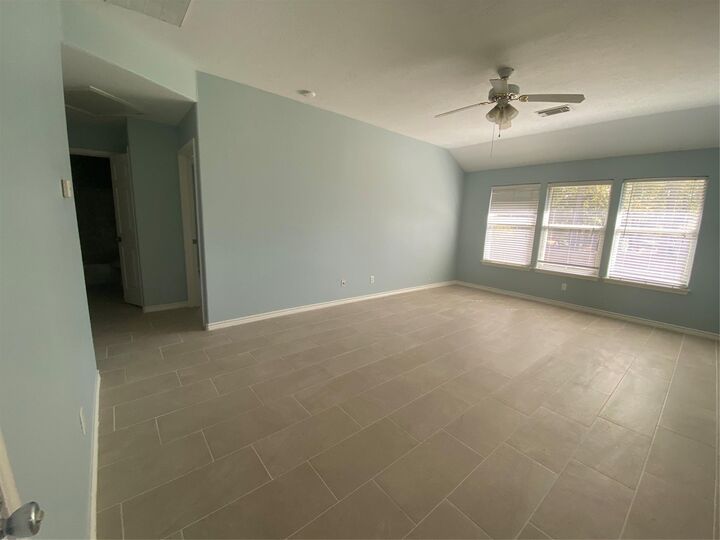 Property Photo:  10662 Royal York Drive  TX 77303 