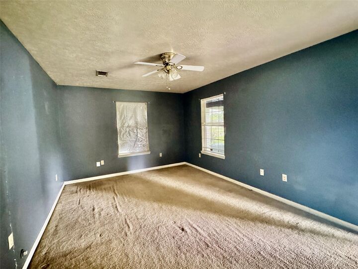 Property Photo:  1219 S 13th Street  TX 77627 