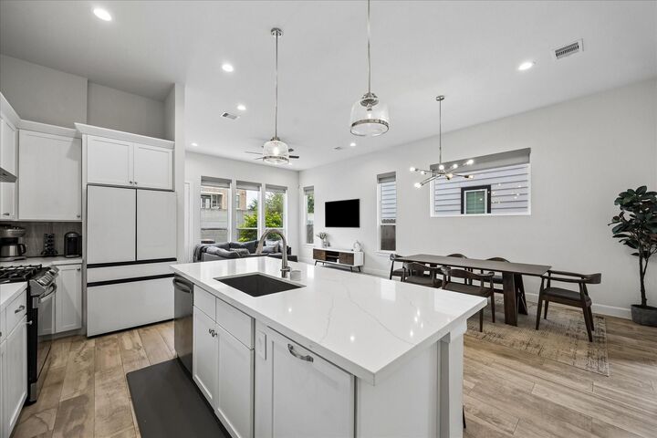 Property Photo:  2804 Grand Fountains Drive B  TX 77054 
