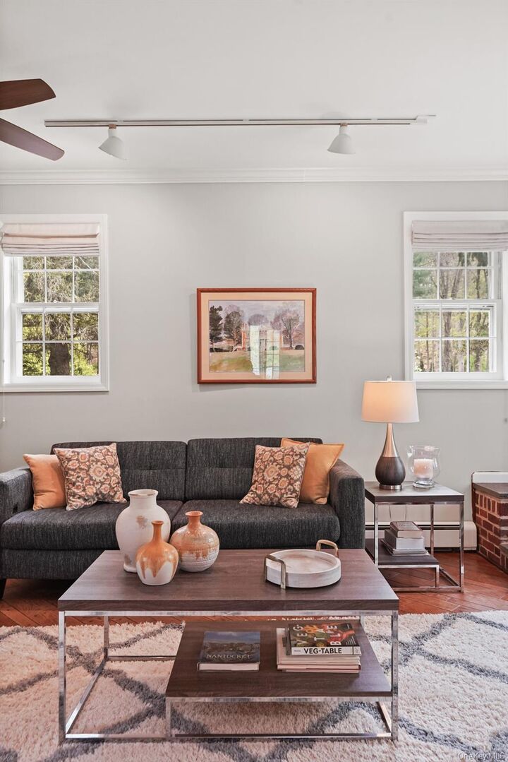Property Photo:  112 Parkview Road N  NY 10576 