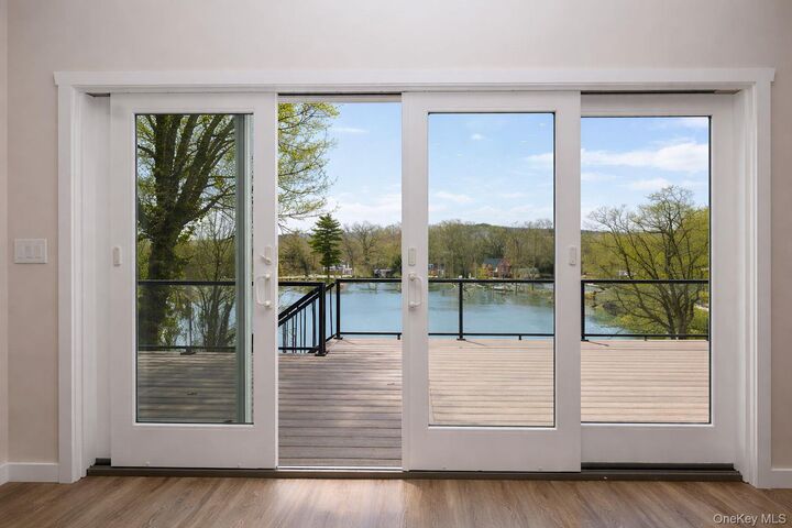 Property Photo:  52 Roe Avenue  NY 10928 