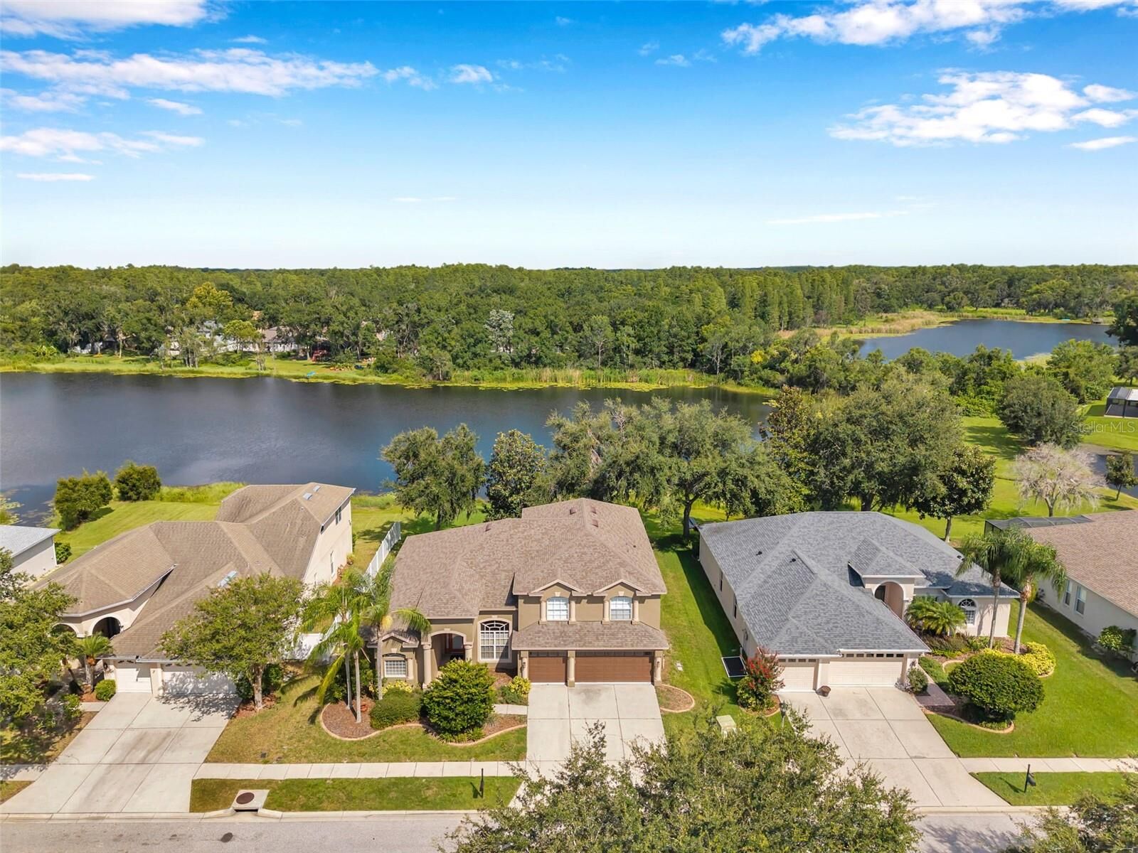 Property Photo: 4812 Walnut Ridge Road FL 34638