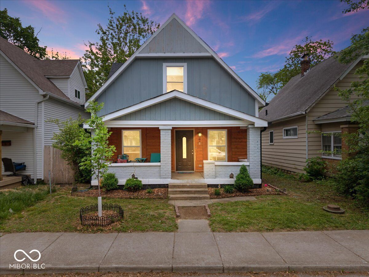 Property Photo:  937 N Oxford Street  IN 46201 