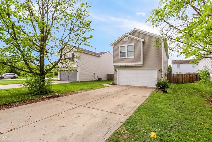 Property Photo:  5985 Claymont Boulevard  IN 46168 