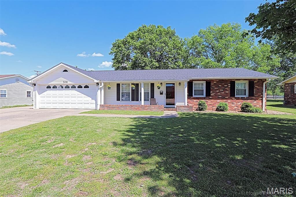 Property Photo: 306 Wheeler Drive MO 63780