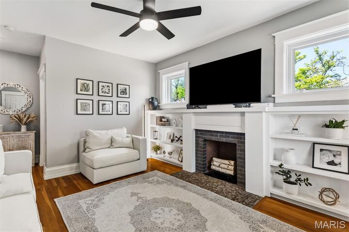 Property Photo:  