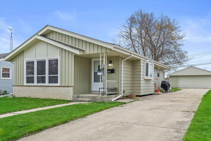 Property Photo:  5301 Marboro Dr  WI 53406 