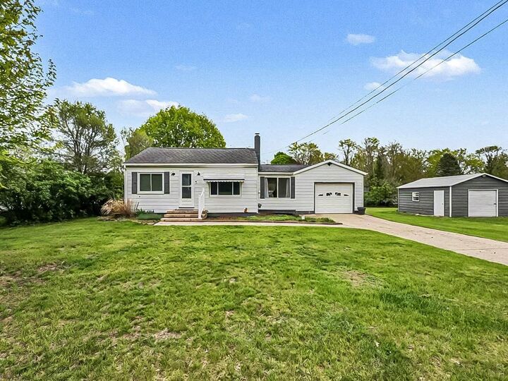 Property Photo:  615 Gregory Place  MI 49202 