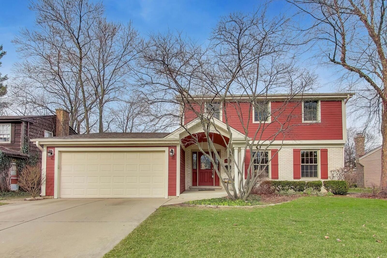 Property Photo:  1606 N Pine Avenue  IL 60004 