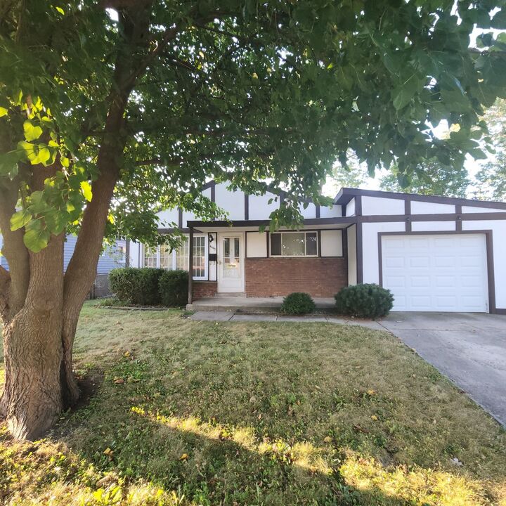 Property Photo:  4605 W 84th Place  IL 60652 
