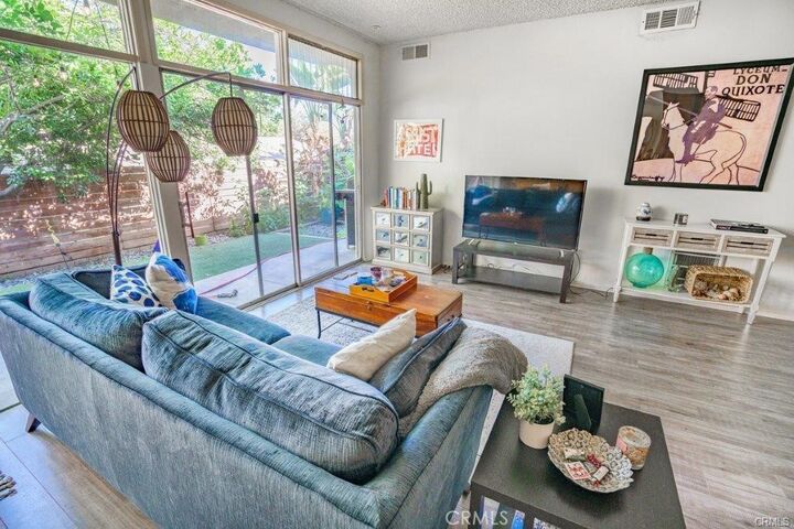 Property Photo:  4416 Colbath Avenue B  CA 91423 