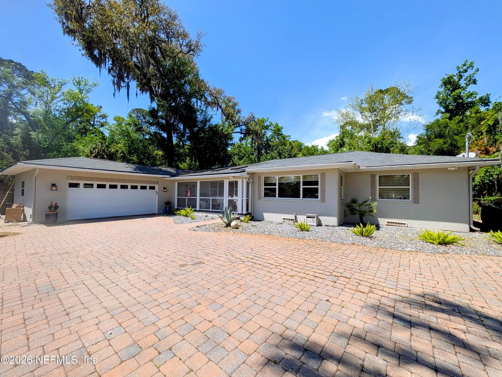 Property Photo: 3087 Old Acosta Road FL 32223