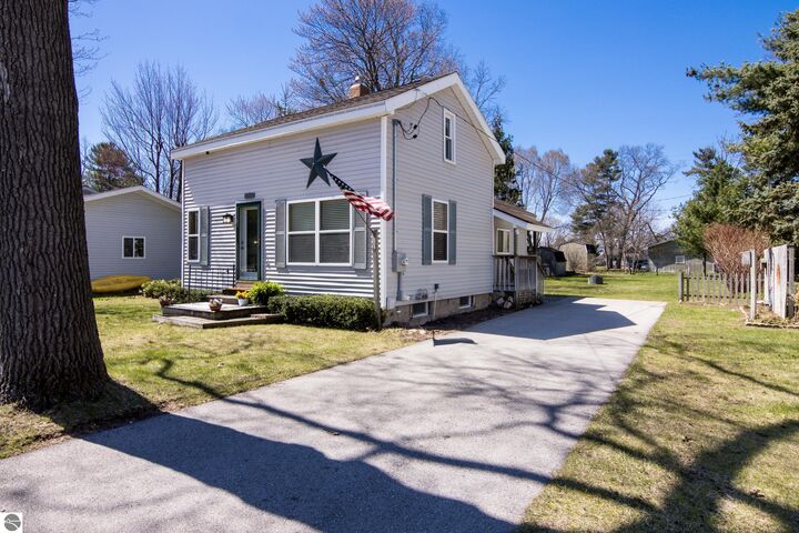 Property Photo: 1014 Grant Street MI 49686