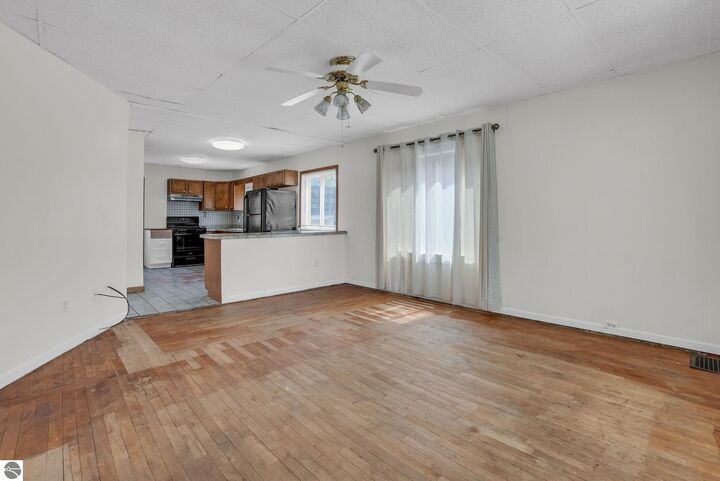 Property Photo:  417 Prospect Street  MI 49601 