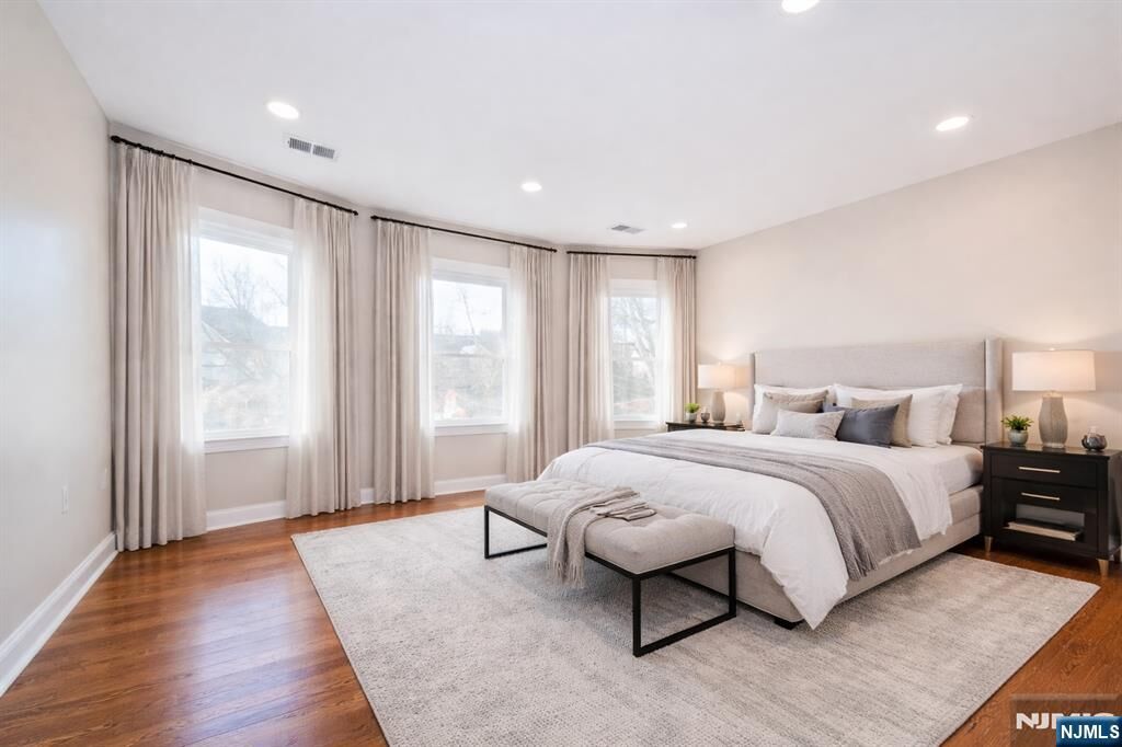 Property Photo:  3 Matilda Terrace  NJ 07082 