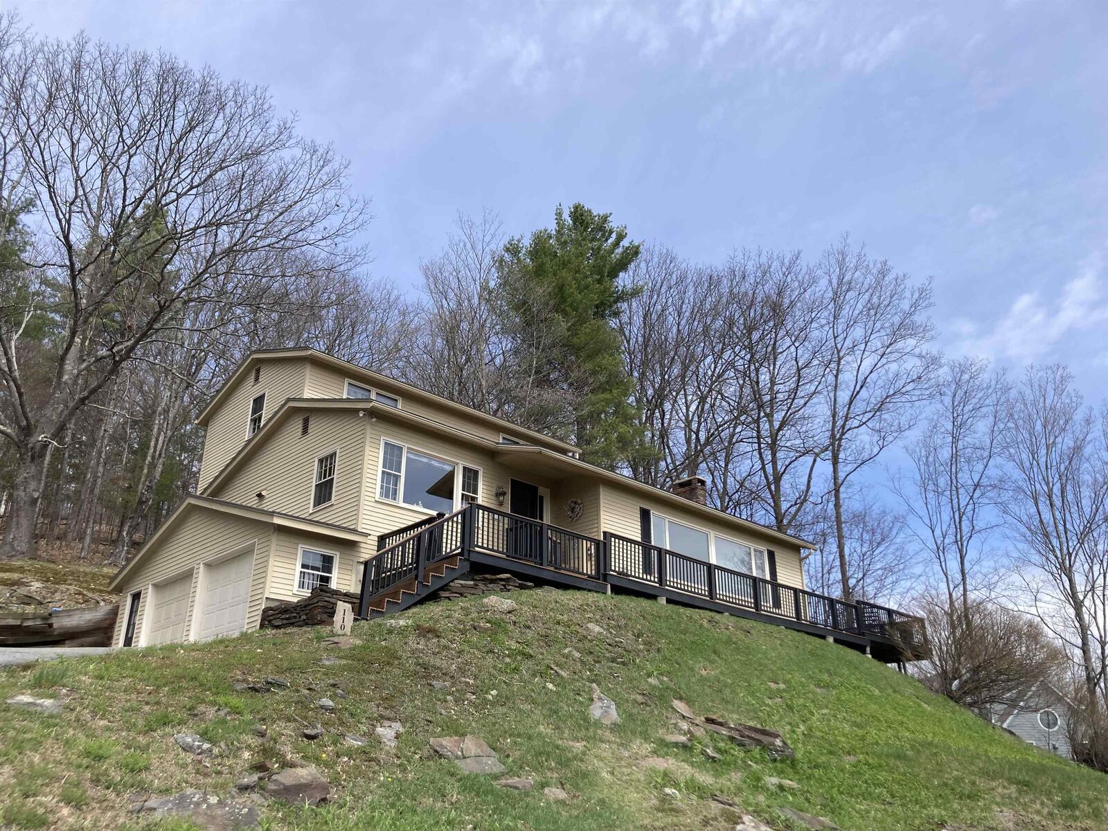 Property Photo:  110 Golfview Lane  VT 05059 