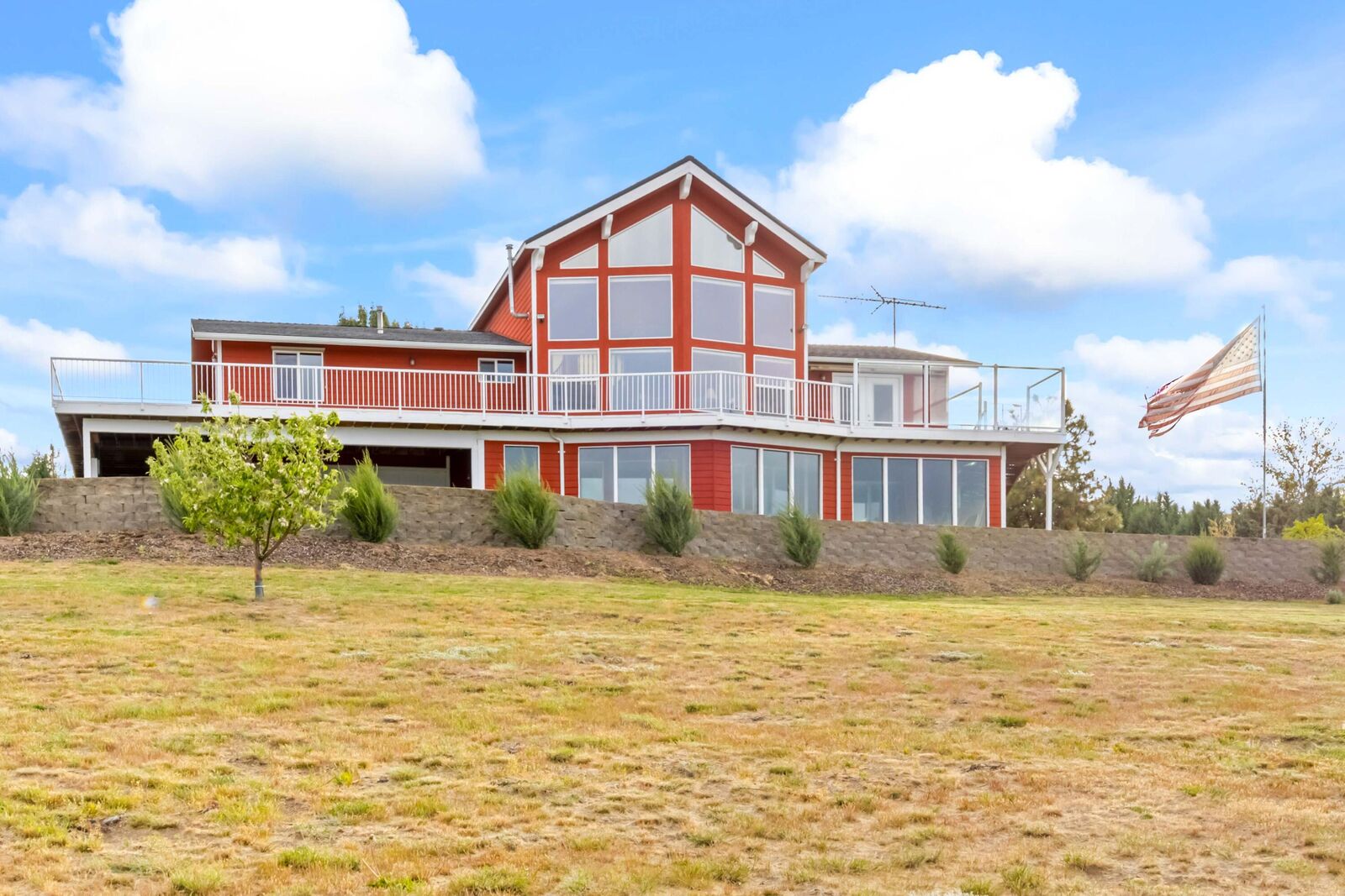 Property Photo:  1803 NE Squire Drive  OR 97741 