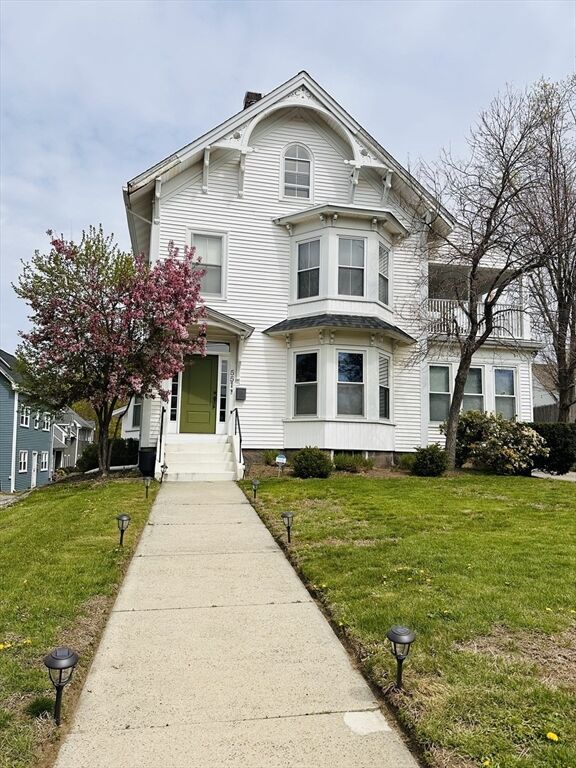 Property Photo:  55 W Central Street 2  MA 01760 