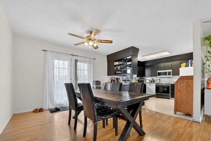 Property Photo: 943 East Avenue AB T0K 1W0
