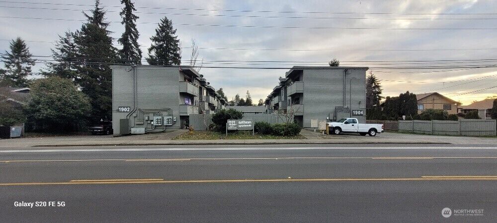 Property Photo:  1902 -1904 W Casino Road  WA 98204 
