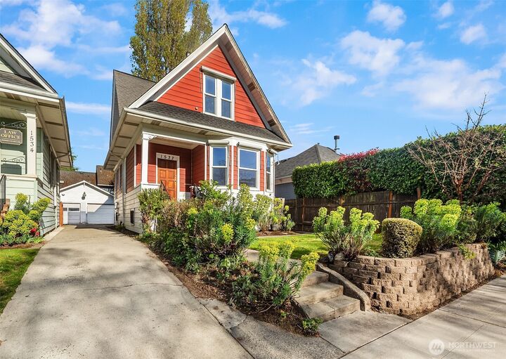 Property Photo:  1532  23rd Avenue  WA 98122 