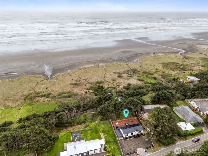 Property Photo:  4726  Beach Lane  WA 98562 