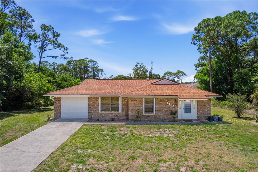 Property Photo: 1472 Wacker Avenue SE FL 32909