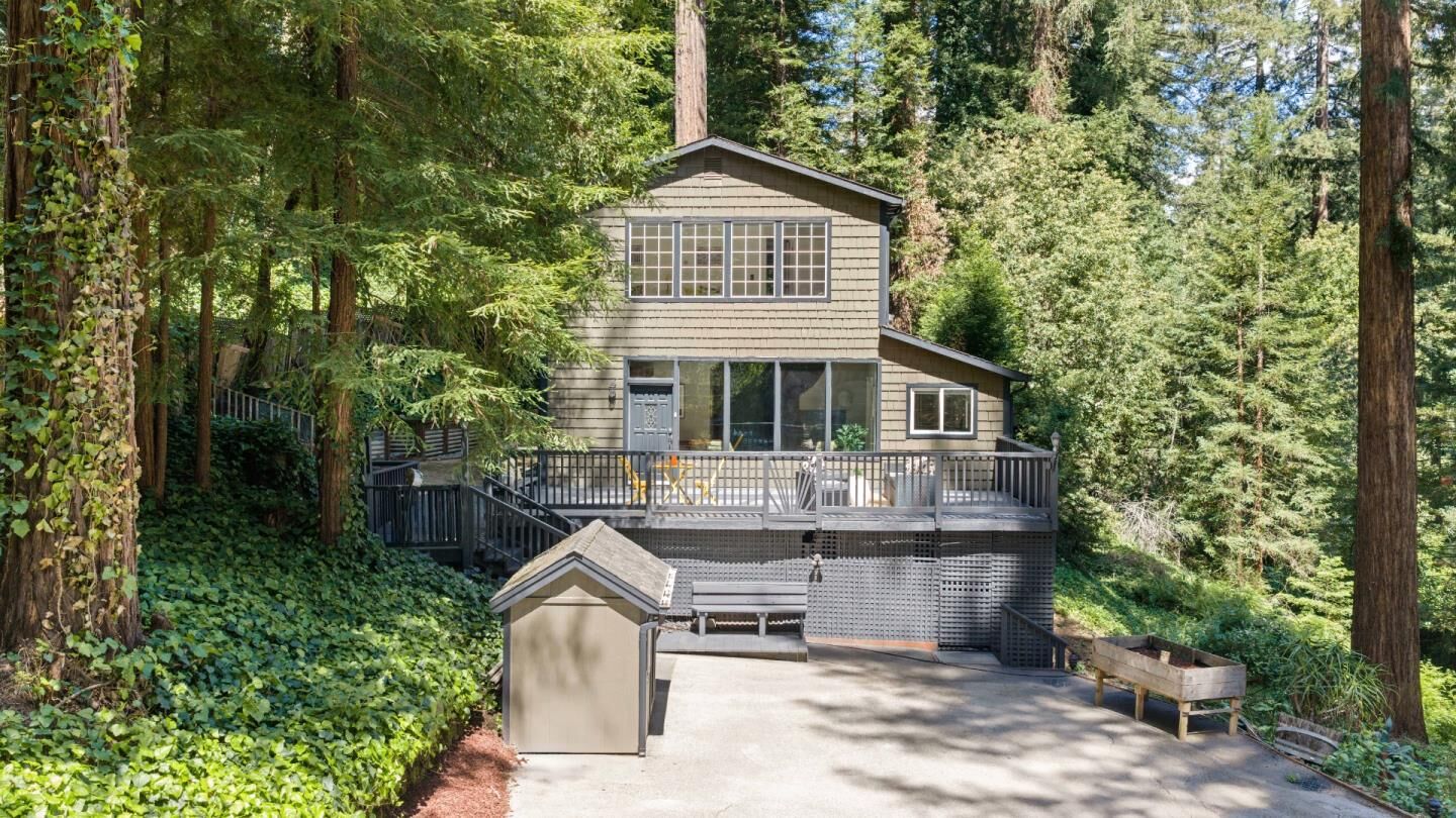 Property Photo:  150 High Street  CA 95007 