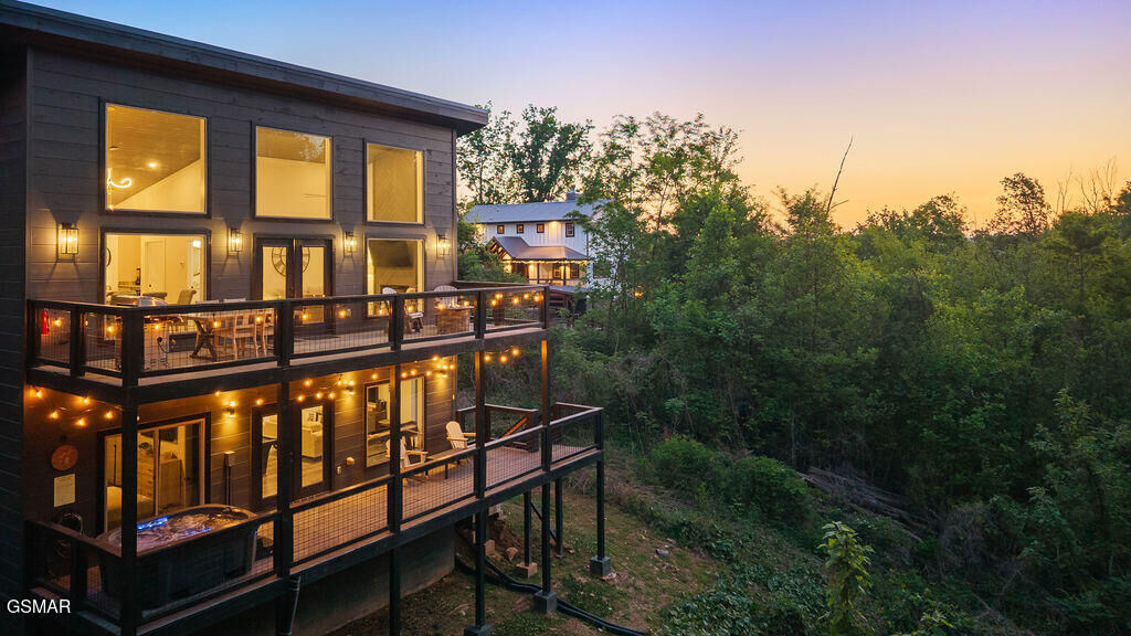 Property Photo:  612 Sunset Lane  TN 37738 
