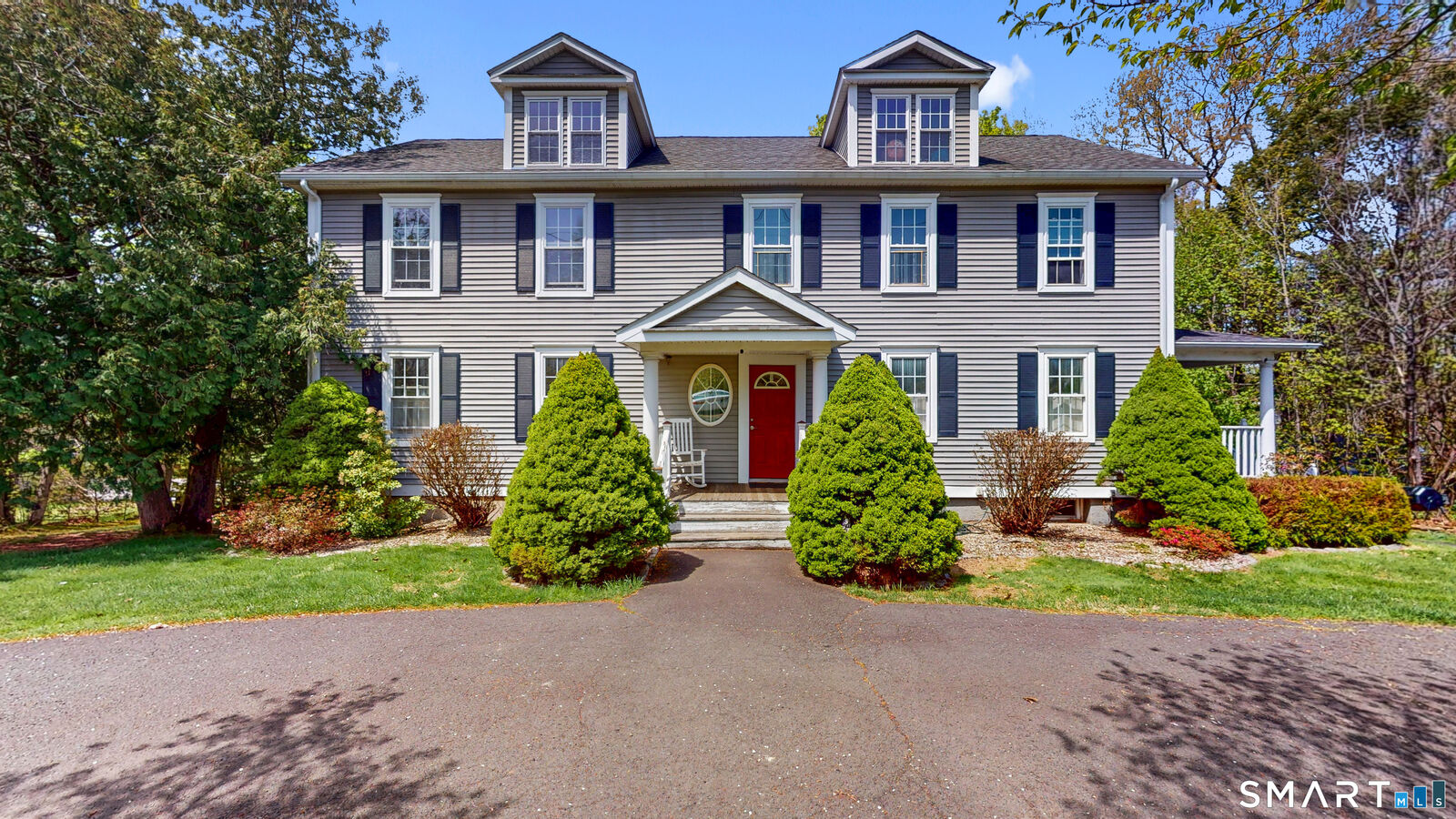 Property Photo:  40 Middlefield Street  CT 06457 