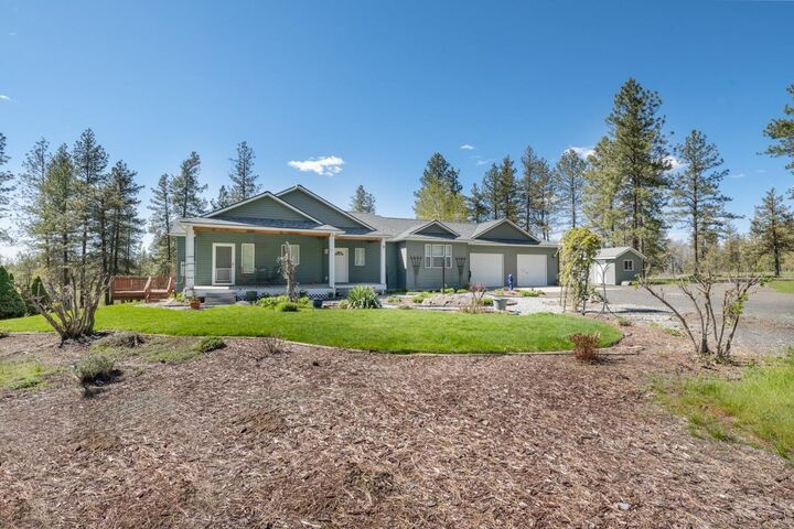 Property Photo:  11320 S Stangland Rd  WA 99022 