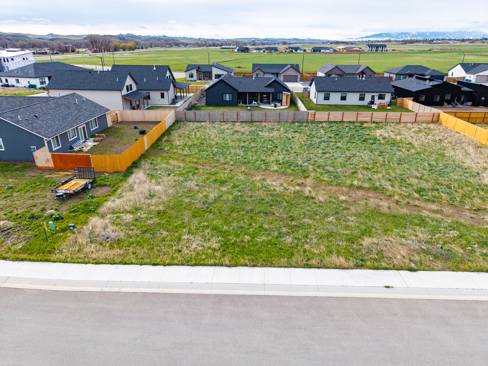 Property Photo:  1260/1270 Oxbow Drive  WY 82801 