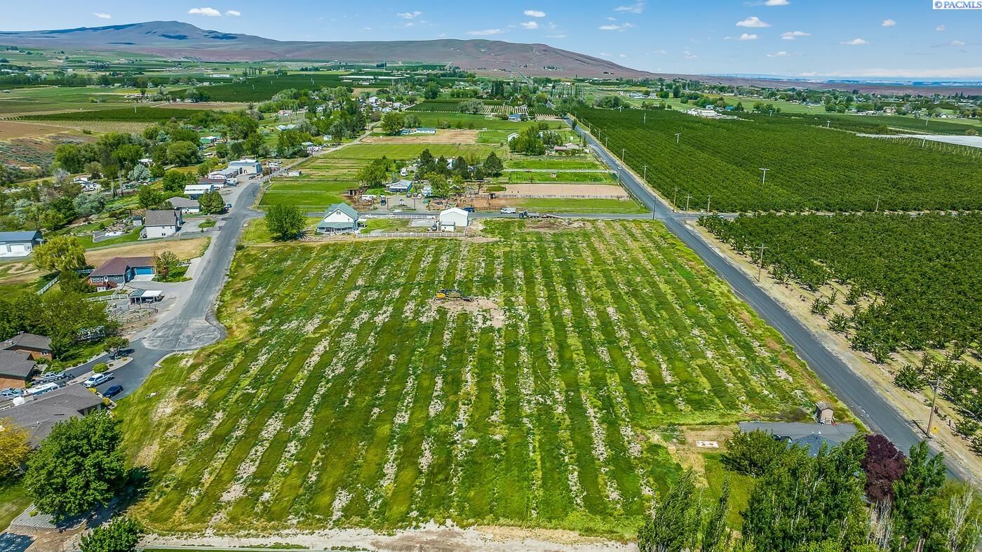Property Photo:  Lot 10 Empire Drive  WA 99320 