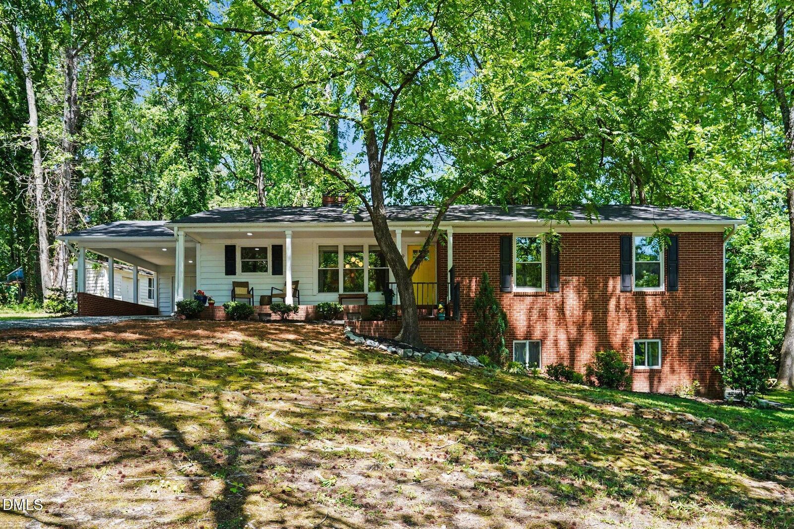 Property Photo:  923 Meadowbrook Drive  NC 27529 