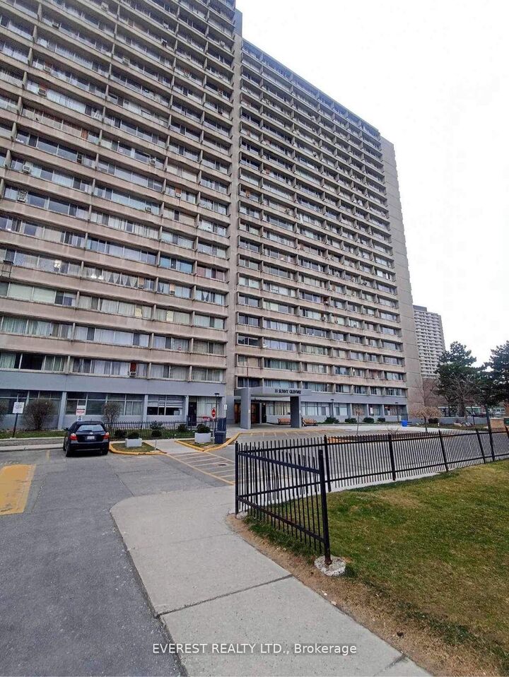 10 Sunny Glenway 1406 — photo 1