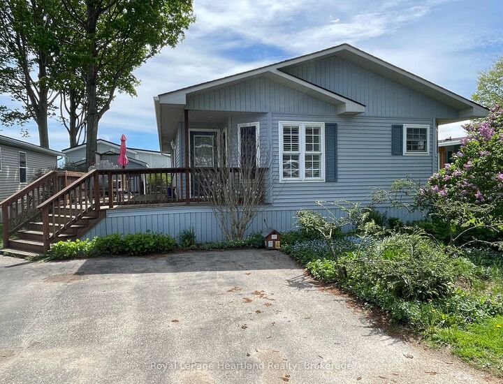 22 Algonquin Lane — photo 1