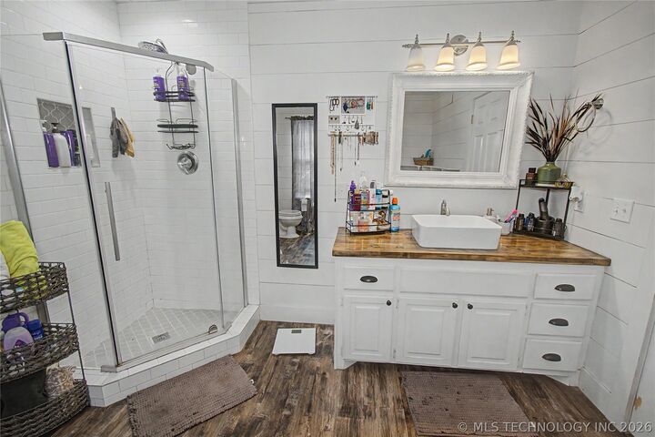 Property Photo:  502 NW J Street  OK 74462 