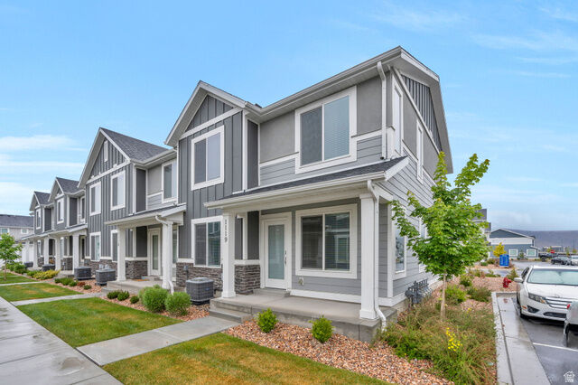 Property Photo:  1906 S 570 W 1119  UT 84601 