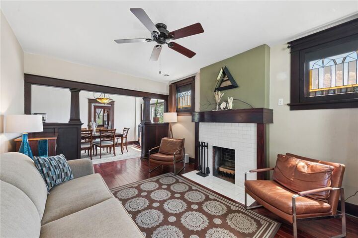 Property Photo:  1502 Zeuger  PA 15116 