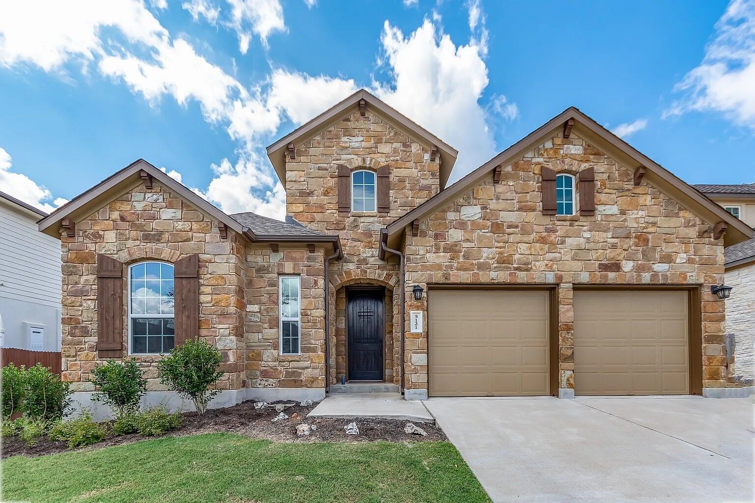 Property Photo:  5121 Rain Lily Drive  TX 78739 