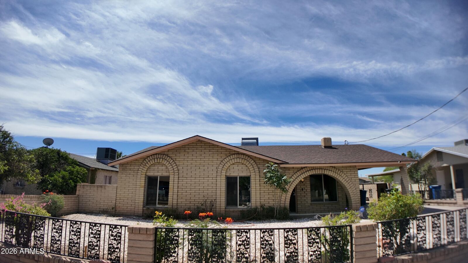 Property Photo:  2327 E Victory Drive  AZ 85288 