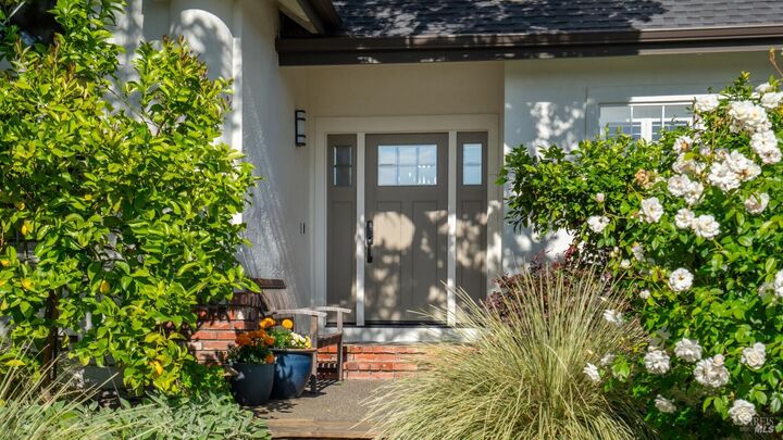 Property Photo:  336 Jessie Court  CA 95492 