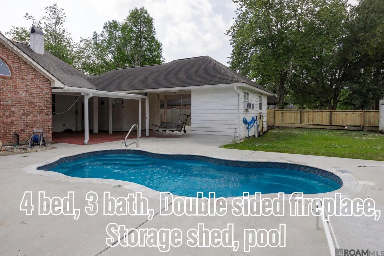 Property Photo:  16497 Jefferson Oaks Dr  LA 70769 