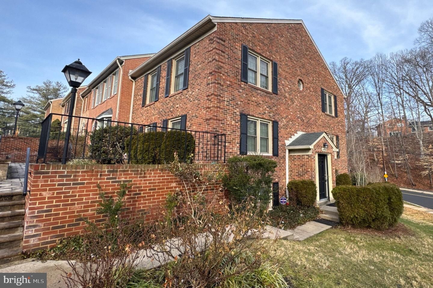 Property Photo:  